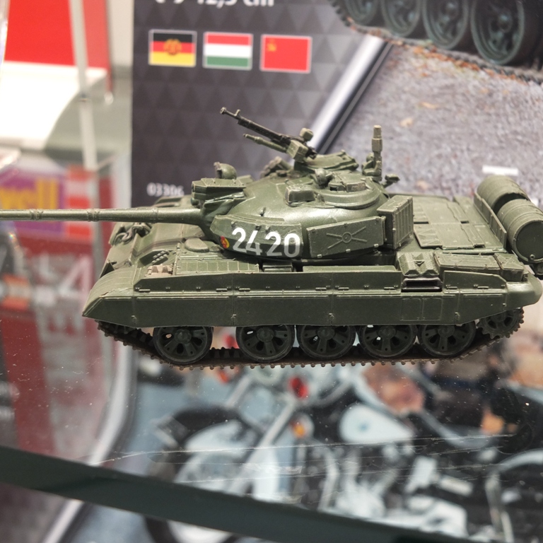 revell_14_of_44.jpg